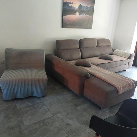 Apartmaji Vitez Apartma 1 โบเว็ก ภายนอก รูปภาพ